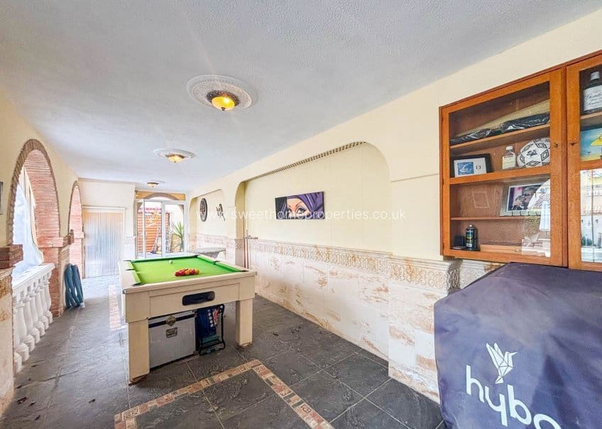 5 soverom Villa til salgs i Monforte del Cid med svømmebasseng - € 384 950 (Ref: 9720688)