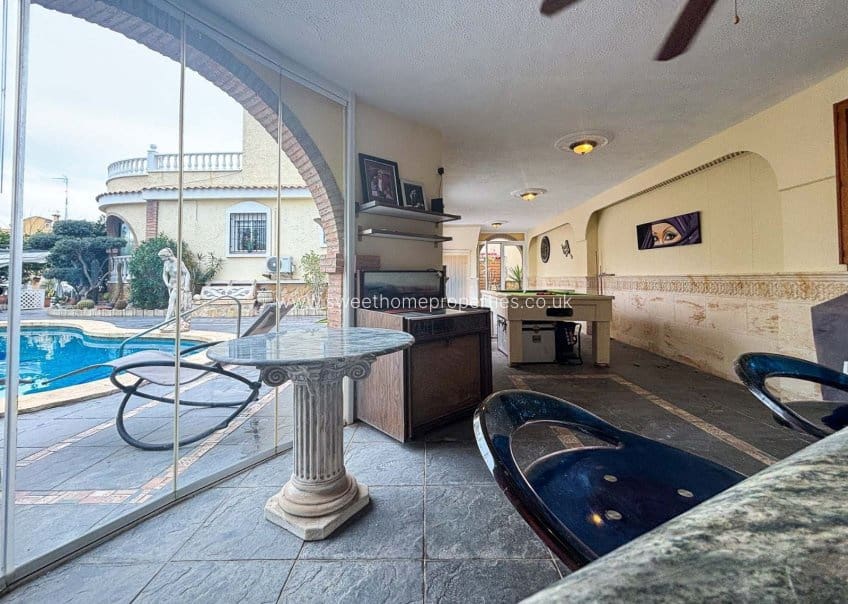 5 soverom Villa til salgs i Monforte del Cid med svømmebasseng - € 384 950 (Ref: 9720688)