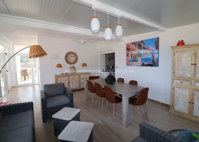 4 Zimmer Finca/Landgut zu verkaufen in La Romana mit Pool Garage - 379.000 € (Ref: 9720689)