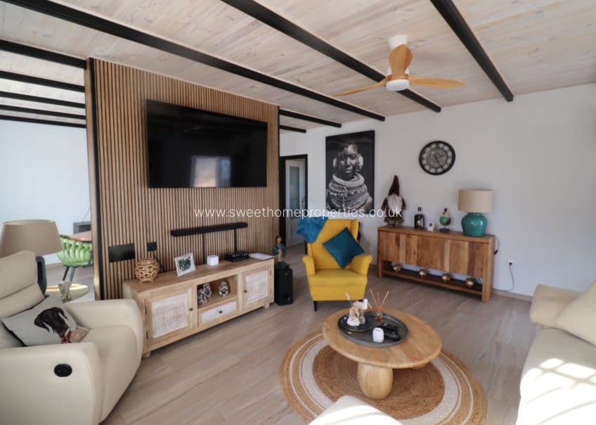 4 Zimmer Finca/Landgut zu verkaufen in La Romana mit Pool Garage - 379.000 € (Ref: 9720689)