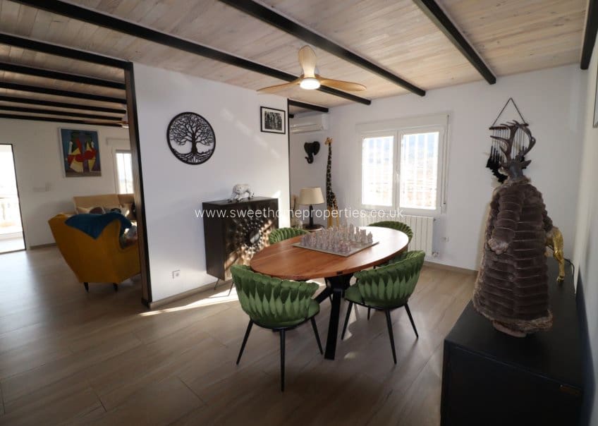 4 Zimmer Finca/Landgut zu verkaufen in La Romana mit Pool Garage - 379.000 € (Ref: 9720689)