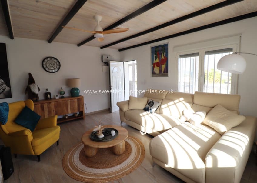 4 Zimmer Finca/Landgut zu verkaufen in La Romana mit Pool Garage - 379.000 € (Ref: 9720689)