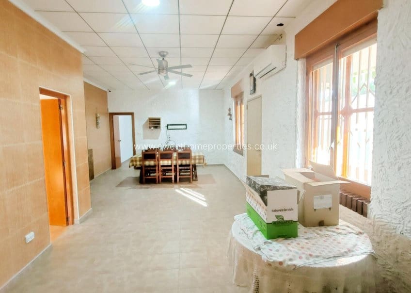 6 bedroom Finca/Country House for sale in Aspe with pool garage - € 360,000 (Ref: 9720690)