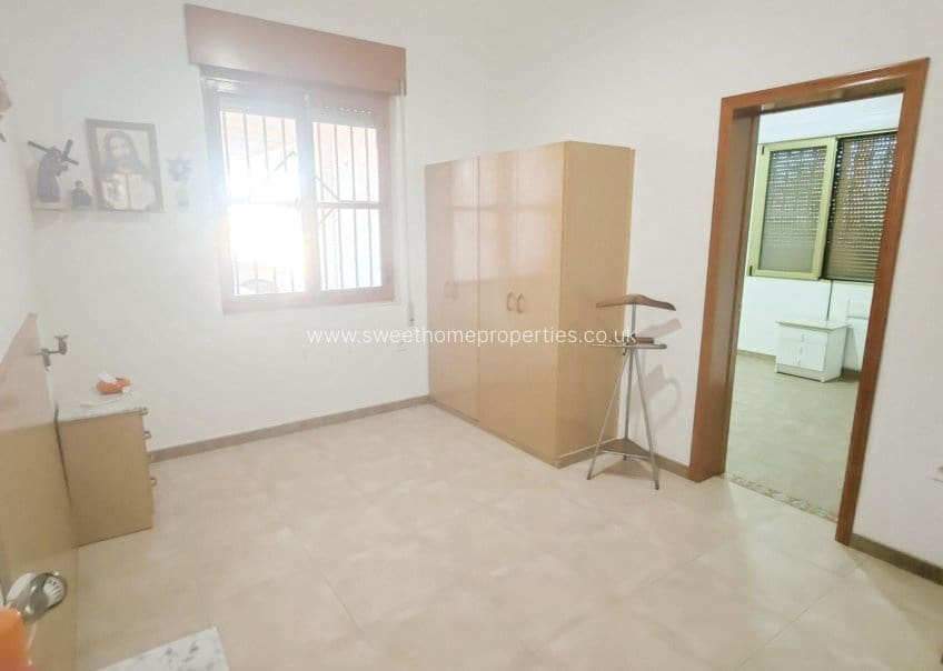 6 bedroom Finca/Country House for sale in Aspe with pool garage - € 360,000 (Ref: 9720690)