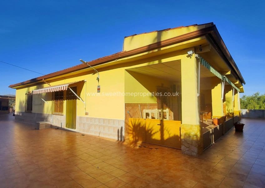 6 bedroom Finca/Country House for sale in Aspe with pool garage - € 360,000 (Ref: 9720690)