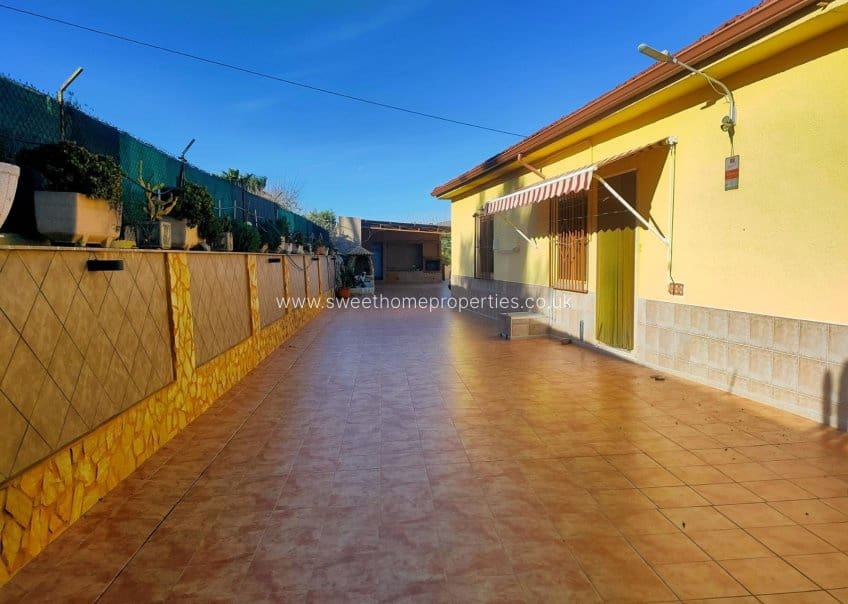 6 bedroom Finca/Country House for sale in Aspe with pool garage - € 360,000 (Ref: 9720690)