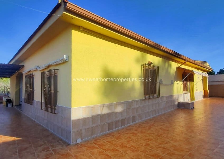 6 bedroom Finca/Country House for sale in Aspe with pool garage - € 360,000 (Ref: 9720690)