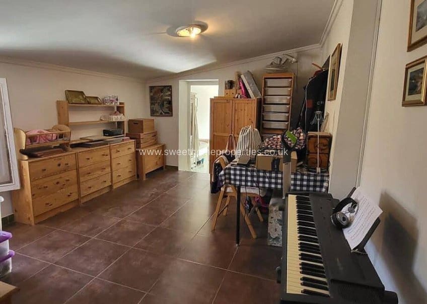 4 Zimmer Finca/Landgut zu verkaufen in La Romana mit Pool - 199.000 € (Ref: 9720691)