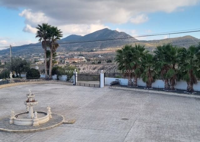 Finca/Casa Rural de 6 habitaciones en Hondón de los Frailes en venta con piscina - 595.000 € (Ref: 9720692)