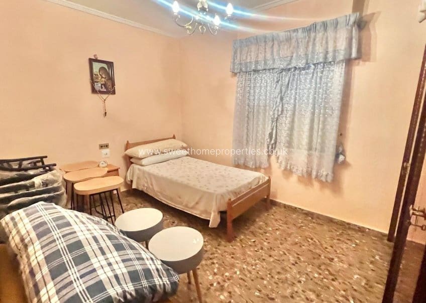 5 bedroom Finca/Country House for sale in Crevillente / Crevillent with pool - € 195,000 (Ref: 9720814)