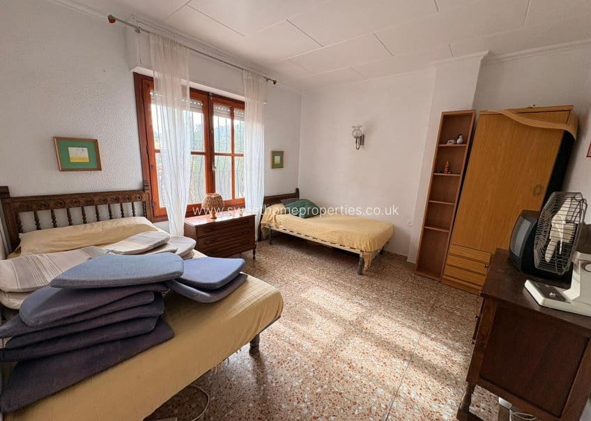 4 soveværelse Finca/Landehus til salg i Sax med swimmingpool - € 315.000 (Ref: 9720815)