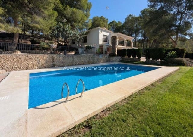 4 soveværelse Finca/Landehus til salg i Sax med swimmingpool - € 315.000 (Ref: 9720815)