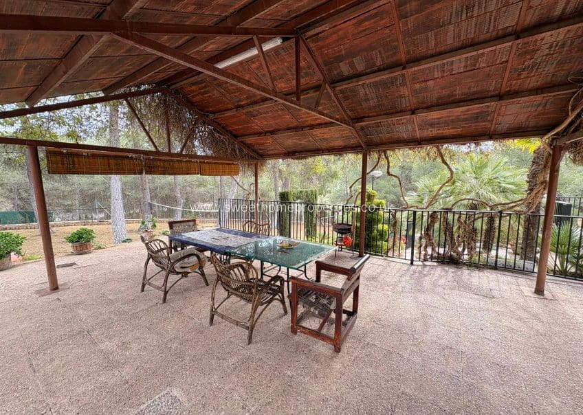 4 soveværelse Finca/Landehus til salg i Sax med swimmingpool - € 315.000 (Ref: 9720815)