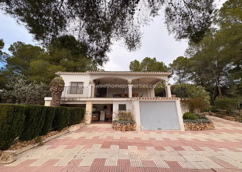 4 soveværelse Finca/Landehus til salg i Sax med swimmingpool - € 315.000 (Ref: 9720815)