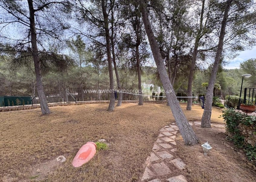 4 soveværelse Finca/Landehus til salg i Sax med swimmingpool - € 315.000 (Ref: 9720815)