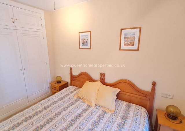 2 soverom Hus til salgs i Villamartin, Orihuela med svømmebasseng - € 229 000 (Ref: 9730446)