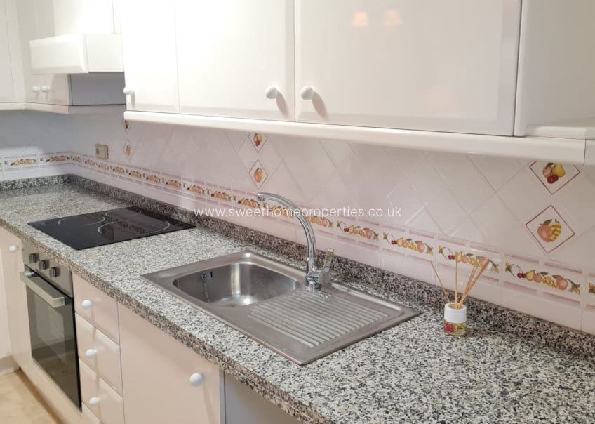 2 quarto Casa em Banda para venda em Villamartin com piscina - 229 000 € (Ref: 9730446)