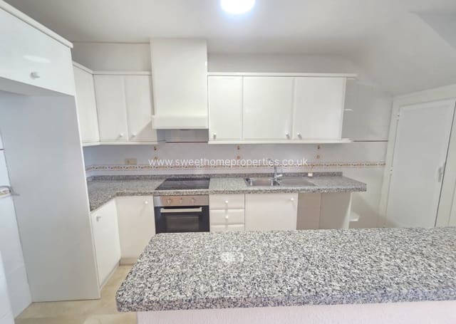 2 makuuhuone Omakotitalo myytävänä paikassa Villamartin, Orihuela mukana uima-altaan - 215 000 € (Ref: 9730446)