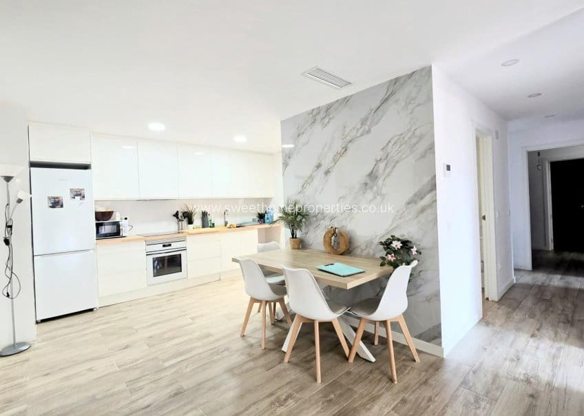 3 bedroom Apartment for sale in Aspe with garage - € 160,000 (Ref: 9731206)