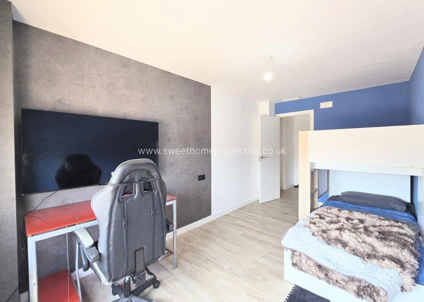 3 bedroom Apartment for sale in Aspe with garage - € 160,000 (Ref: 9731206)