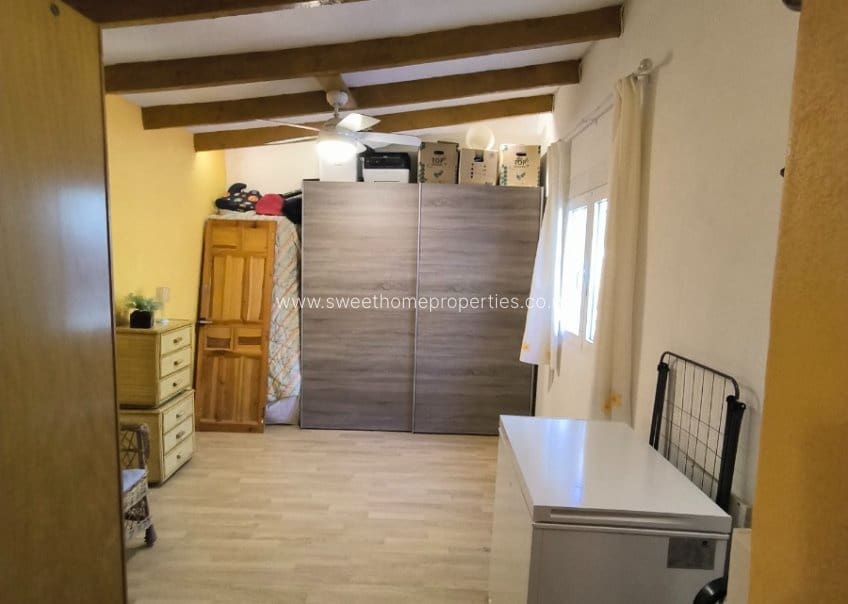 5 bedroom Finca/Country House for sale in Fortuna with pool - € 245,000 (Ref: 9733879)