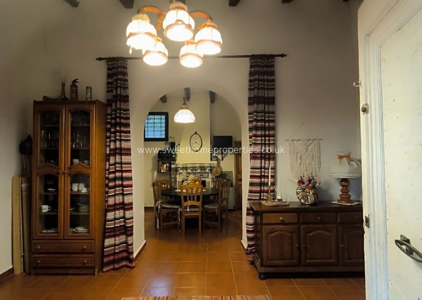 5 bedroom Finca/Country House for sale in Fortuna with pool - € 245,000 (Ref: 9733879)