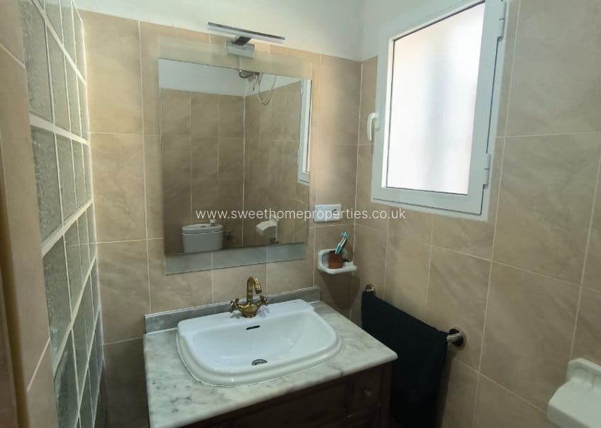 5 bedroom Finca/Country House for sale in Fortuna with pool - € 245,000 (Ref: 9733879)