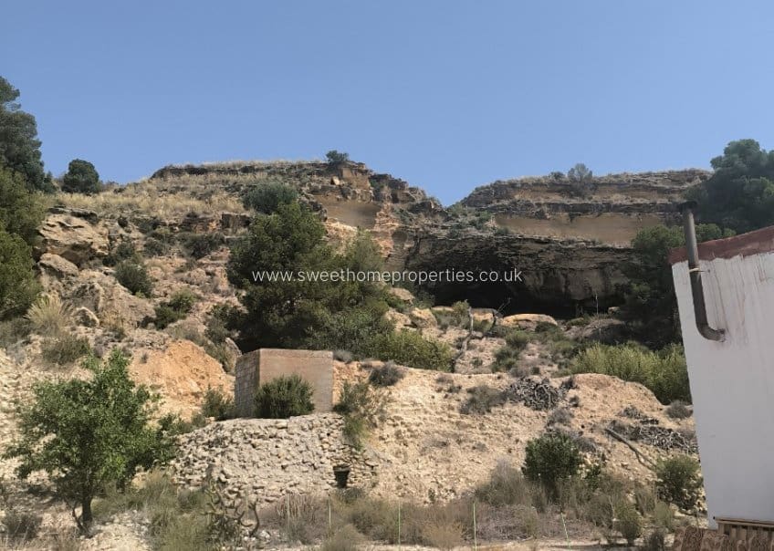 5 bedroom Finca/Country House for sale in Fortuna with pool - € 245,000 (Ref: 9733879)