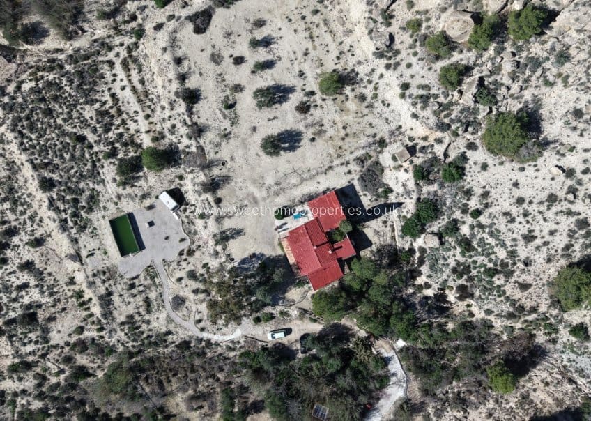 5 bedroom Finca/Country House for sale in Fortuna with pool - € 245,000 (Ref: 9733879)