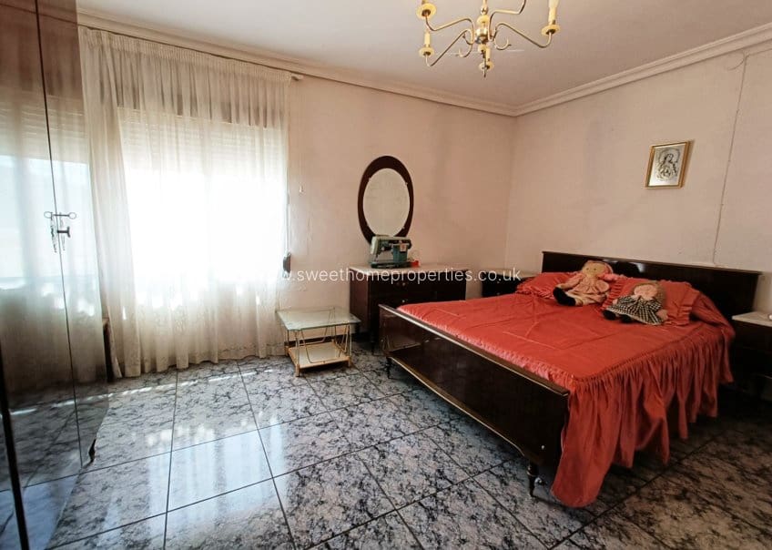 4 soveværelse Byhus til salg i Hondon de los Frailes - € 120.000 (Ref: 9783528)