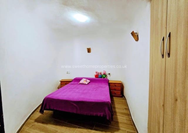 3 Zimmer Höhle zu verkaufen in La Romana - 112.000 € (Ref: 9795239)