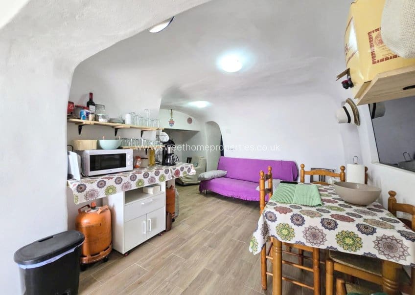 3 sypialnia Dom w skale na sprzedaż w La Romana - 112 000 € (Ref: 9795239)