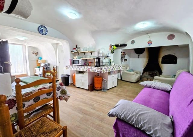 3 Zimmer Höhle zu verkaufen in La Romana - 112.000 € (Ref: 9795239)