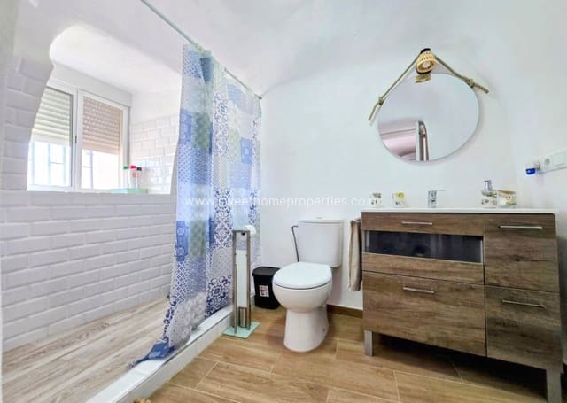 3 Zimmer Höhle zu verkaufen in La Romana - 112.000 € (Ref: 9795239)