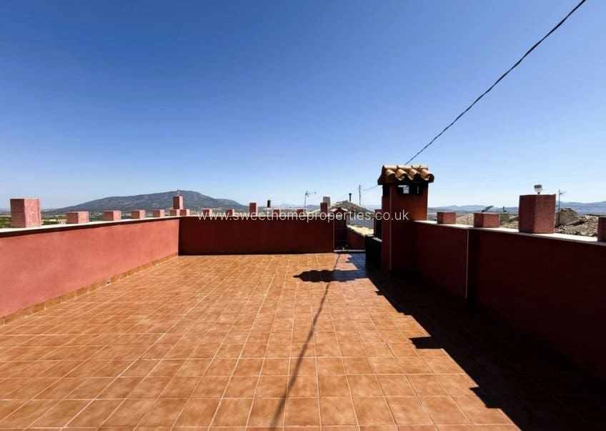 Casa de 2 habitaciones en Pinoso en venta - 99.950 € (Ref: 9805667)