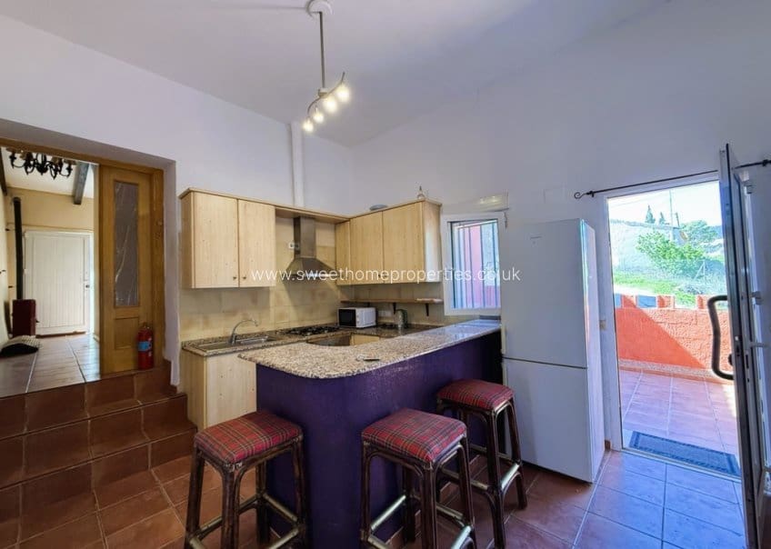 Casa de 2 habitaciones en Pinoso en venta - 99.950 € (Ref: 9805667)