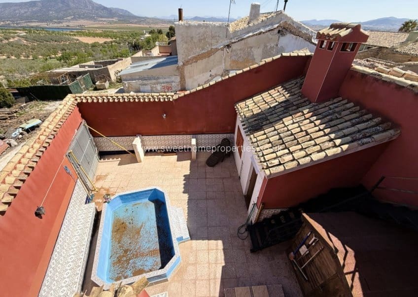 Casa de 2 habitaciones en Pinoso en venta - 99.950 € (Ref: 9805667)