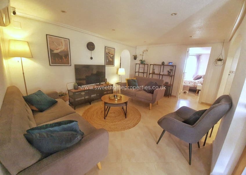 5 sypialnia Willa na sprzedaż w Villamartin z basenem garażem - 499 950 € (Ref: 9805668)