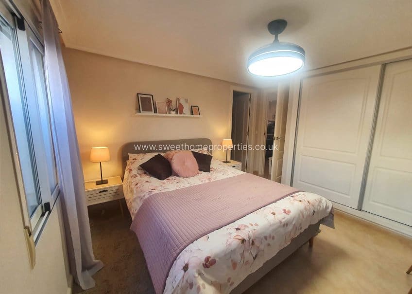 5 sypialnia Willa na sprzedaż w Villamartin z basenem garażem - 499 950 € (Ref: 9805668)