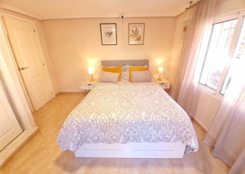 5 sypialnia Willa na sprzedaż w Villamartin z basenem garażem - 499 950 € (Ref: 9805668)