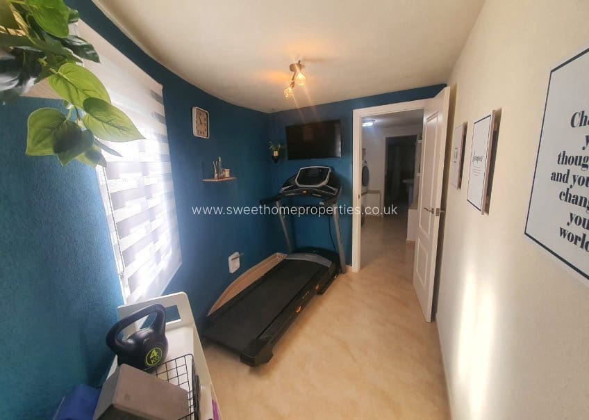 5 sypialnia Willa na sprzedaż w Villamartin z basenem garażem - 499 950 € (Ref: 9805668)