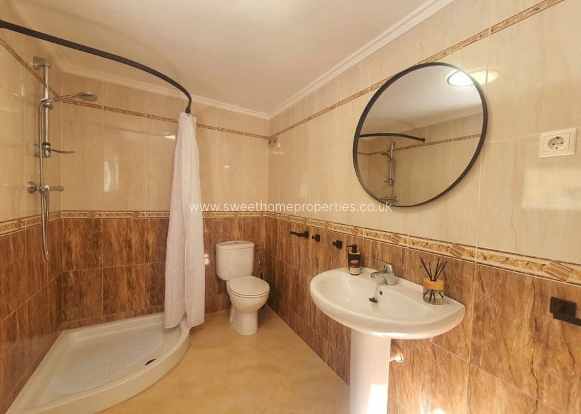 5 sypialnia Willa na sprzedaż w Villamartin z basenem garażem - 499 950 € (Ref: 9805668)