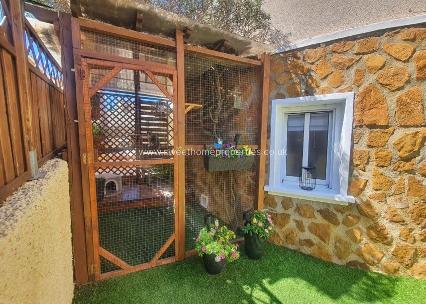 5 sypialnia Willa na sprzedaż w Villamartin z basenem garażem - 499 950 € (Ref: 9805668)