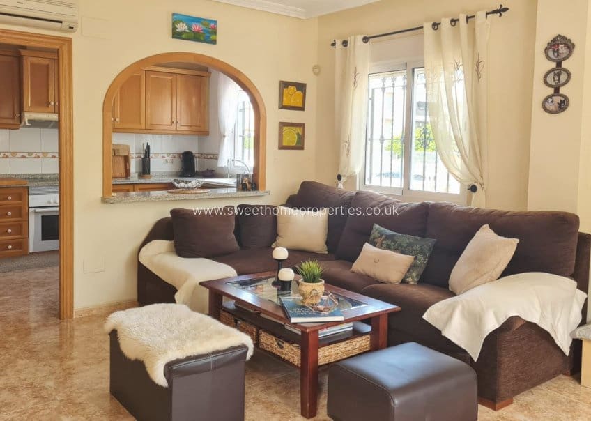 3 quarto Casa em Banda para venda em Villamartin com piscina garagem - 285 000 € (Ref: 9807392)