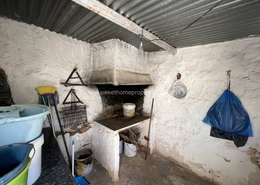 Casa de 5 habitaciones en Pinoso en venta - 83.000 € (Ref: 9809774)