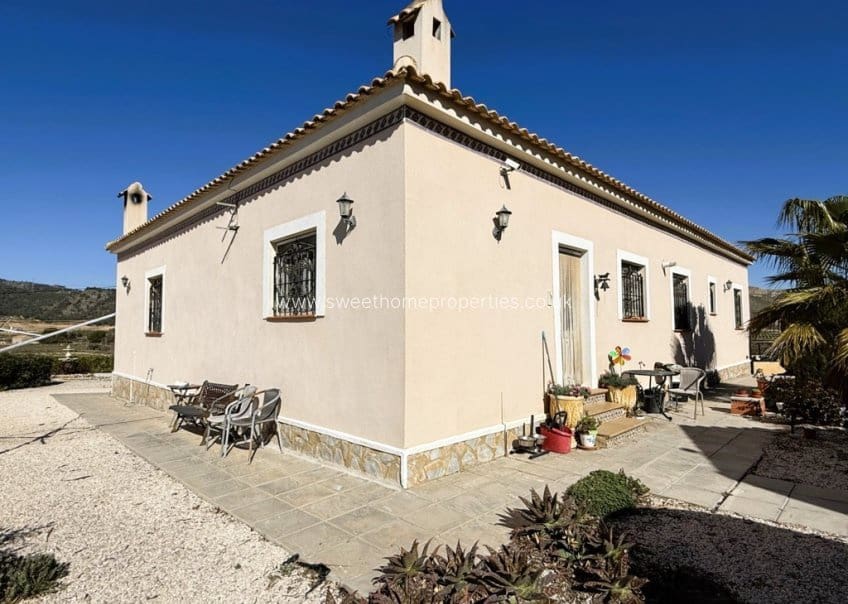 4 soveværelse Finca/Landehus til salg i Canada de la Lena med swimmingpool - € 350.000 (Ref: 9809775)