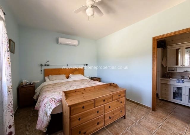 4 soveværelse Finca/Landehus til salg i Cañada de la Lena, Abanilla med swimmingpool - € 350.000 (Ref: 9809775)