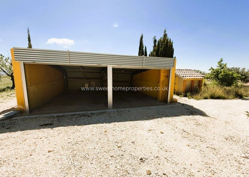 3 quarto Quinta/Casa Rural para venda em Pinoso com piscina garagem - 300 000 € (Ref: 9809776)