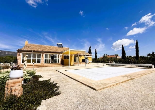 3 quarto Quinta/Casa Rural para venda em Pinoso com piscina garagem - 300 000 € (Ref: 9809776)