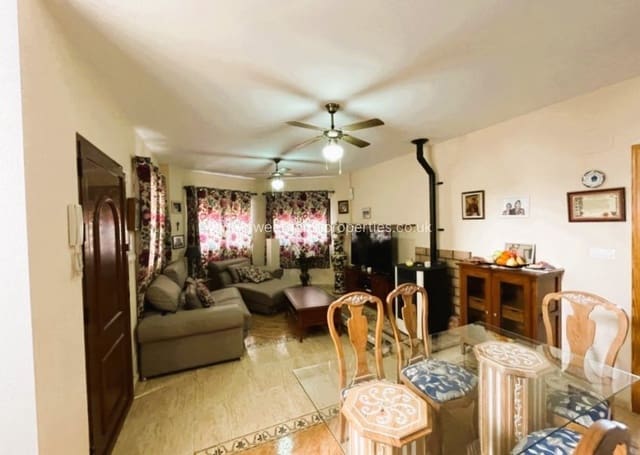 4 slaapkamer Finca/Landhuis te koop in Pinoso met zwembad garage - € 300.000 (Ref: 9810368)